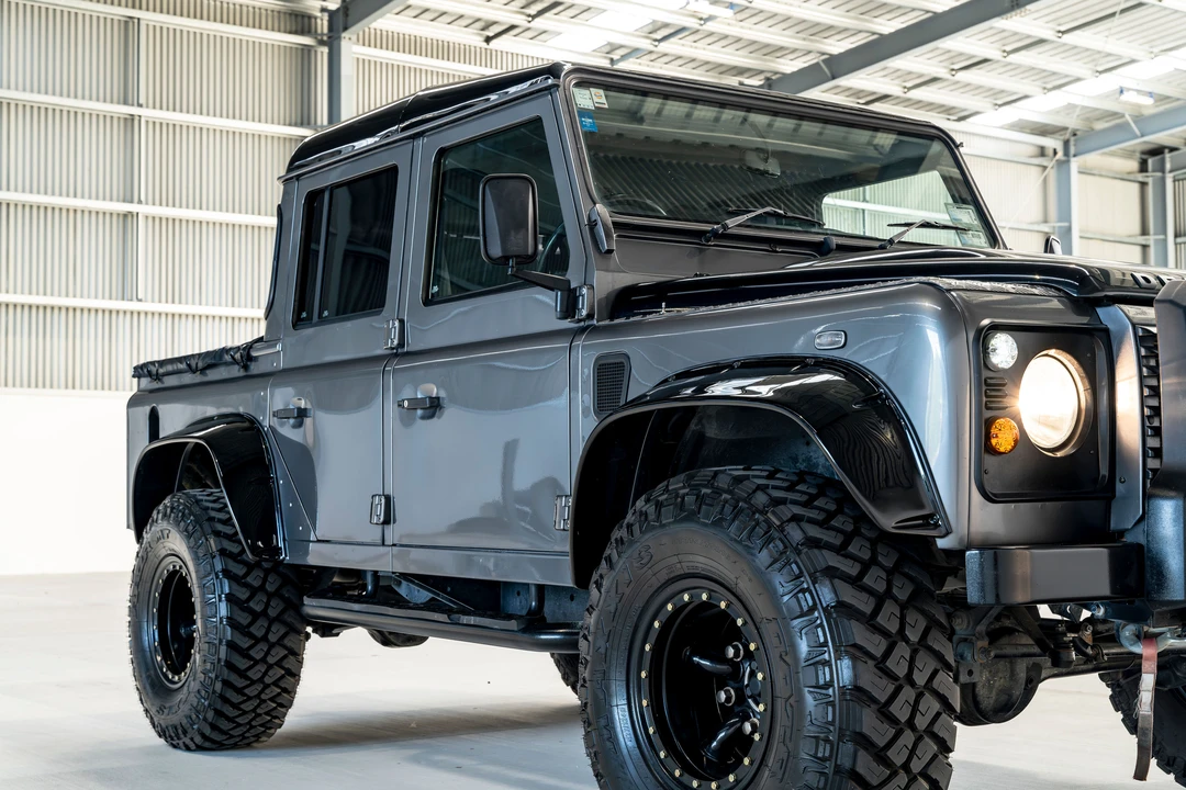 2015 Land Rover Defender 110 - Image 21 of 31