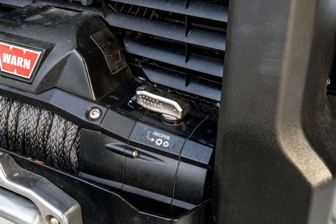 2015 Land Rover Defender 110 - Image 29 of 31