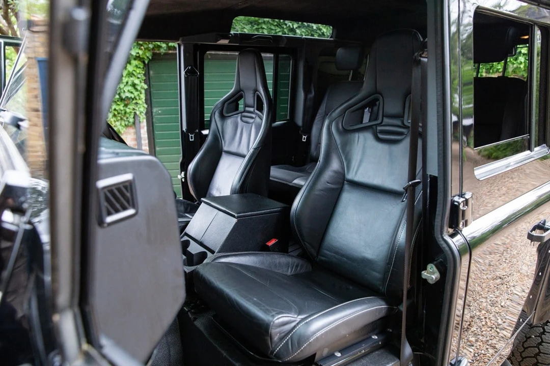 2015 Land Rover Defender 110 - Image 30 of 30