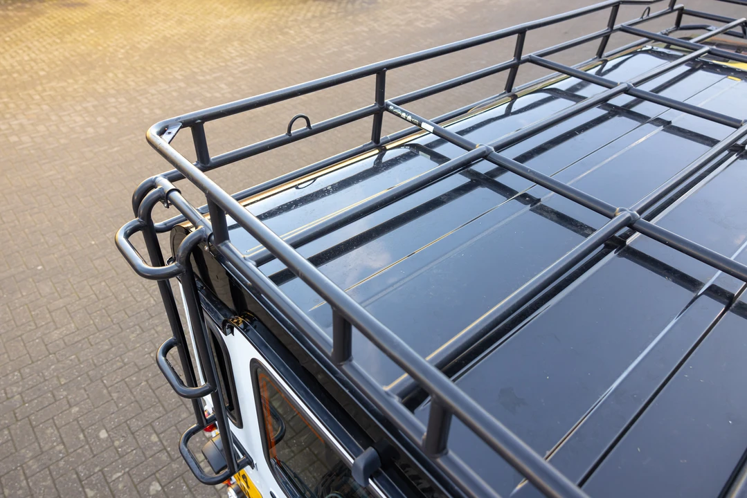 2015 Land Rover Defender 110 - Image 30 of 31