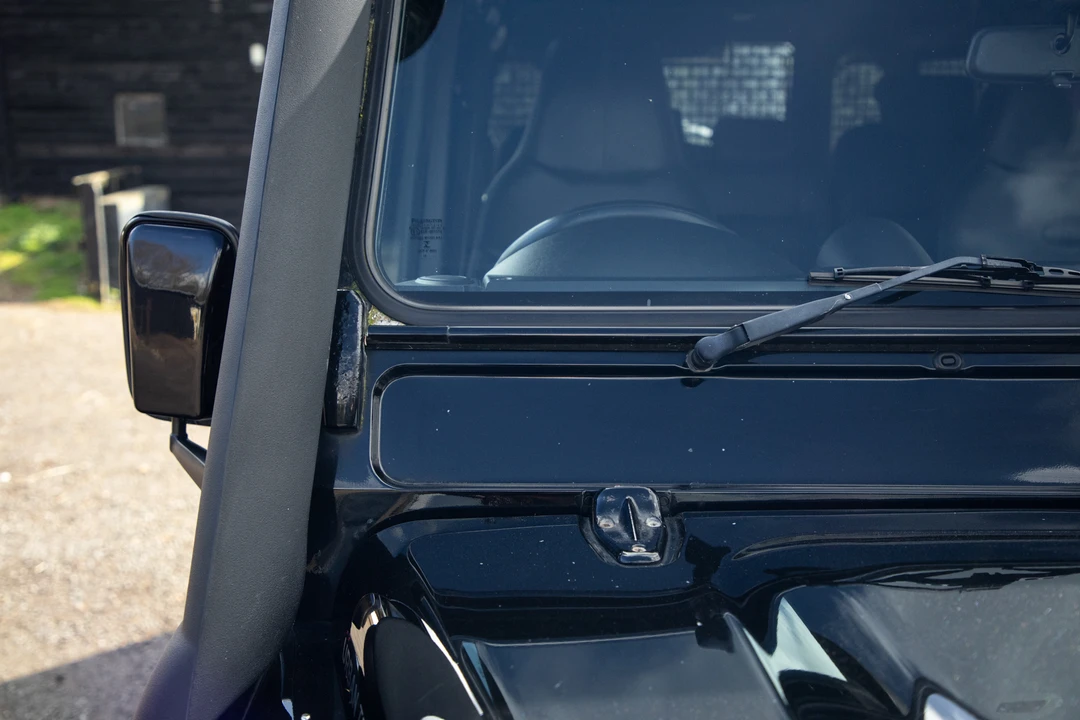 2015 Land Rover Defender 110 - Image 20 of 31