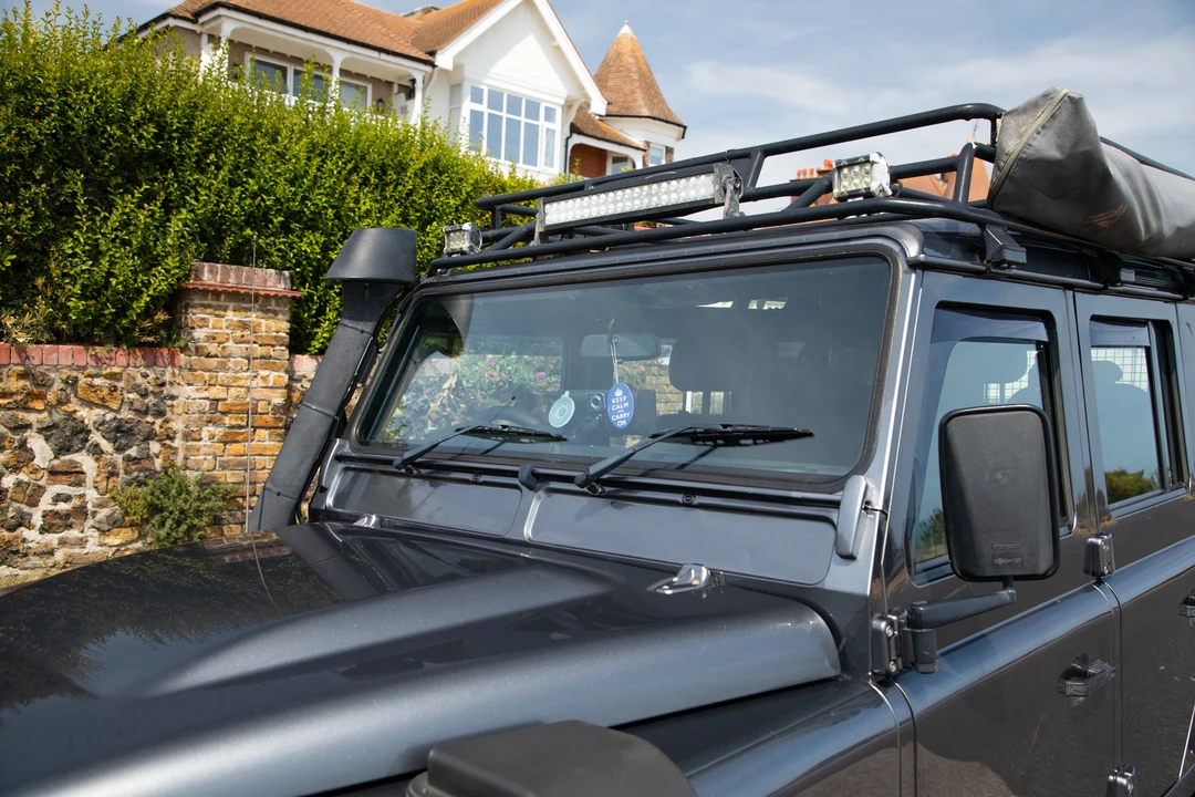 2015 Land Rover Defender 110 - Image 28 of 31