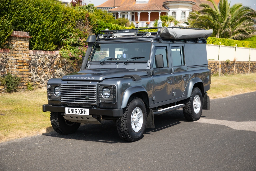 2015 Land Rover Defender 110 - Image 9 of 31