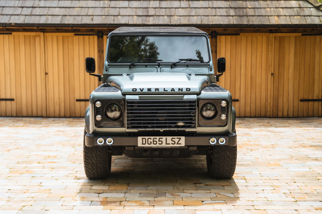 2015 Land Rover Defender 110 - Image 2 of 31