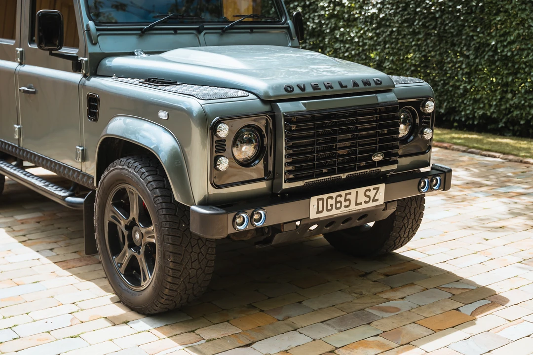 2015 Land Rover Defender 110 - Image 28 of 31