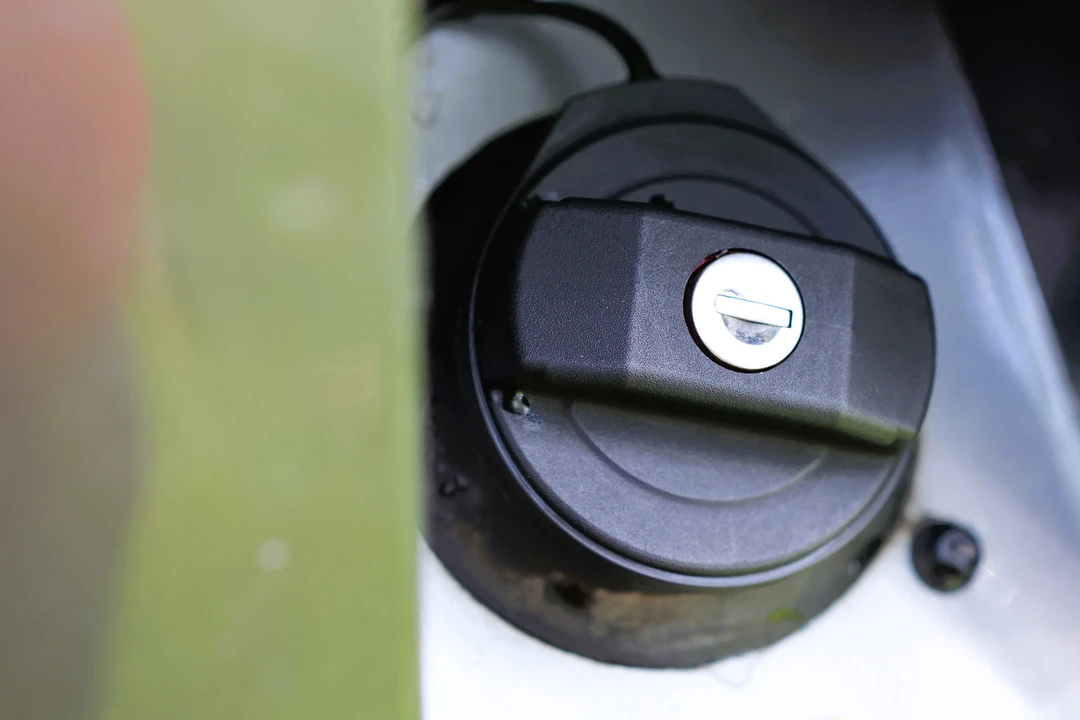 2015 Land Rover Defender 110 - Image 30 of 31