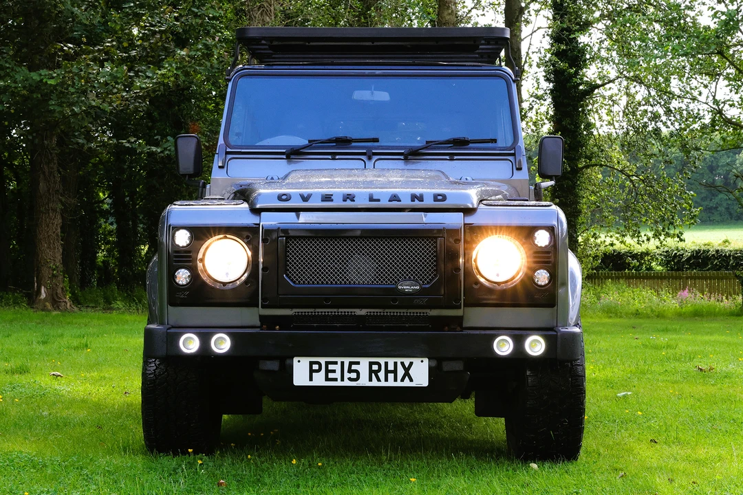 2015 Land Rover Defender 110 - Image 2 of 31