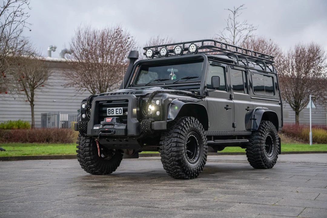 2015 Land Rover Defender 110 - Image 19 of 31
