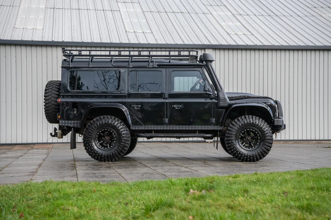 2015 Land Rover Defender 110 - Image 22 of 31