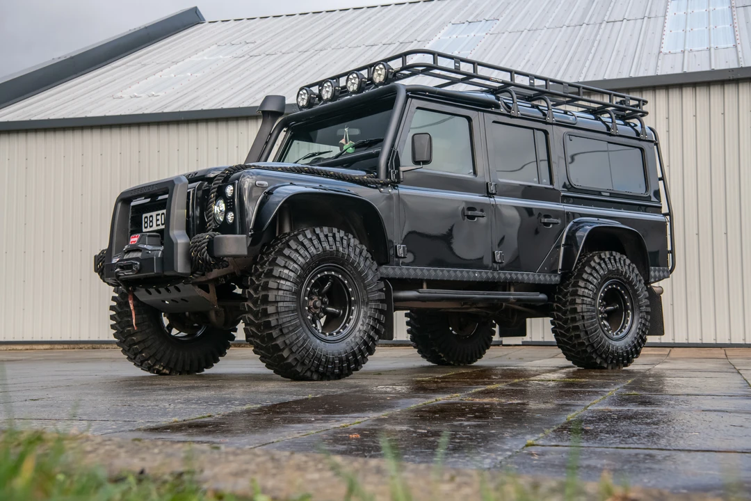 2015 Land Rover Defender 110 - Image 25 of 31