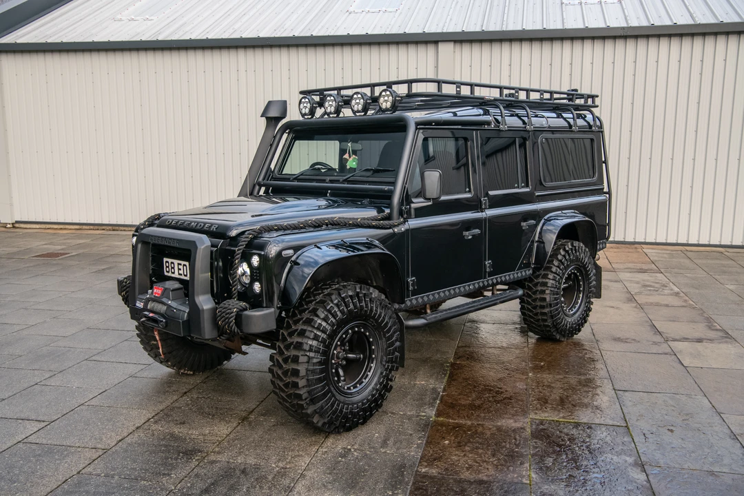 2015 Land Rover Defender 110 - Image 26 of 31