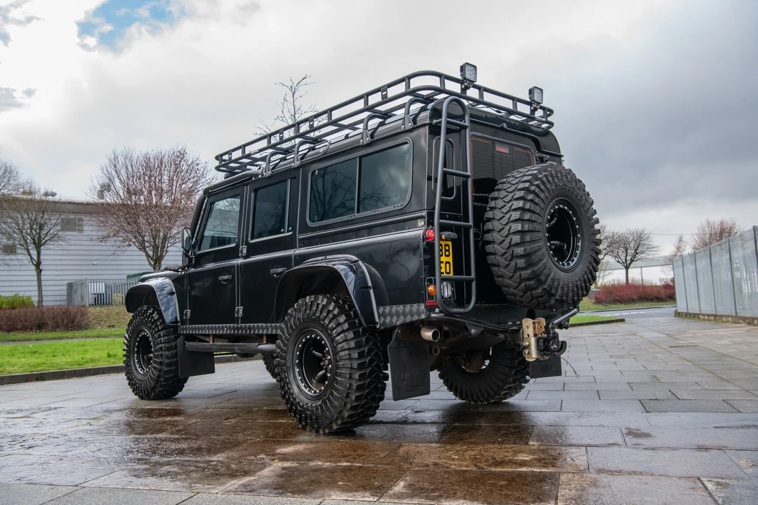 2015 Land Rover Defender 110 - Image 29 of 31