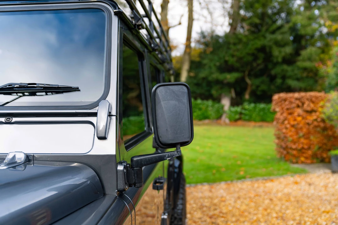2015 Land Rover Defender 110 - Image 26 of 31