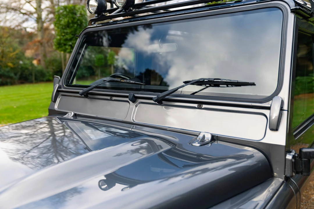 2015 Land Rover Defender 110 - Image 27 of 31