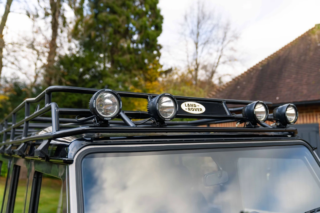 2015 Land Rover Defender 110 - Image 31 of 31