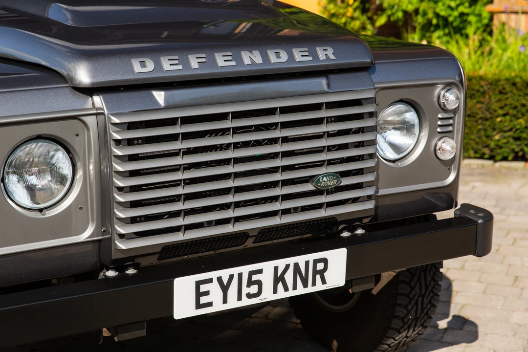 2015 Land Rover Defender 110 - Image 21 of 31