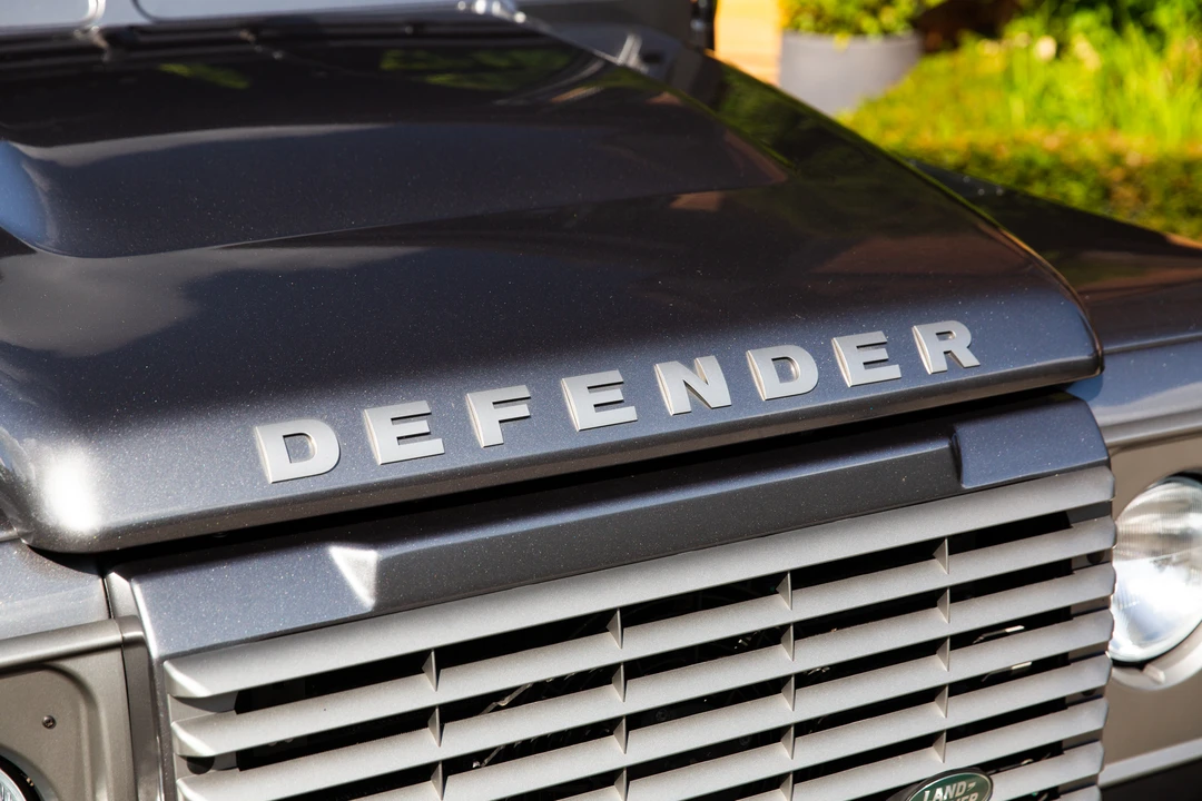 2015 Land Rover Defender 110 - Image 22 of 31