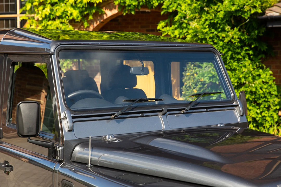 2015 Land Rover Defender 110 - Image 27 of 31