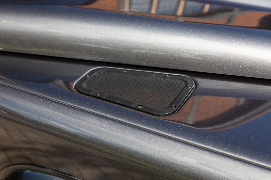 2015 Land Rover Defender 110 - Image 29 of 31