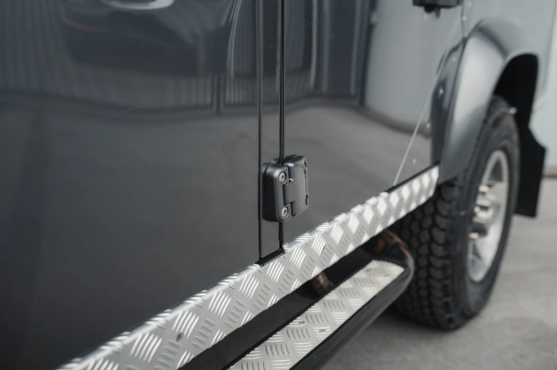 2015 Land Rover Defender 110 - Image 22 of 31