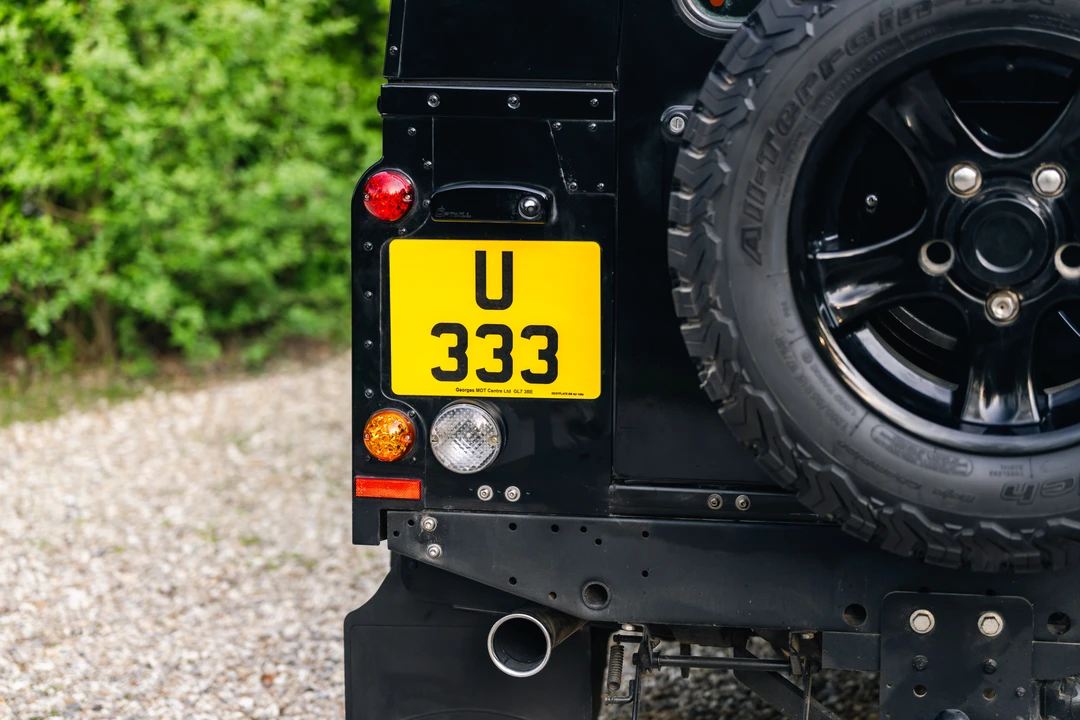 2015 Land Rover Defender 110 - Image 15 of 31
