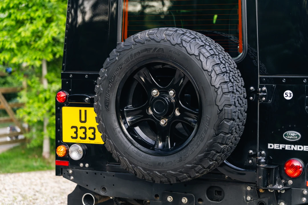 2015 Land Rover Defender 110 - Image 22 of 31