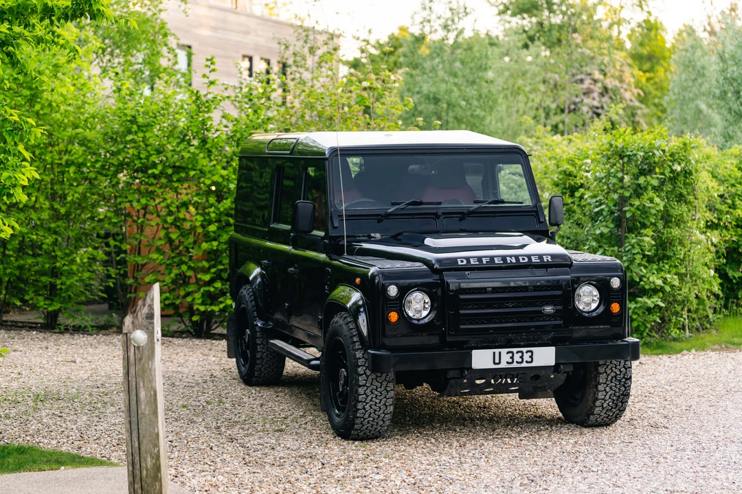 2015 Land Rover Defender 110 - Image 3 of 31