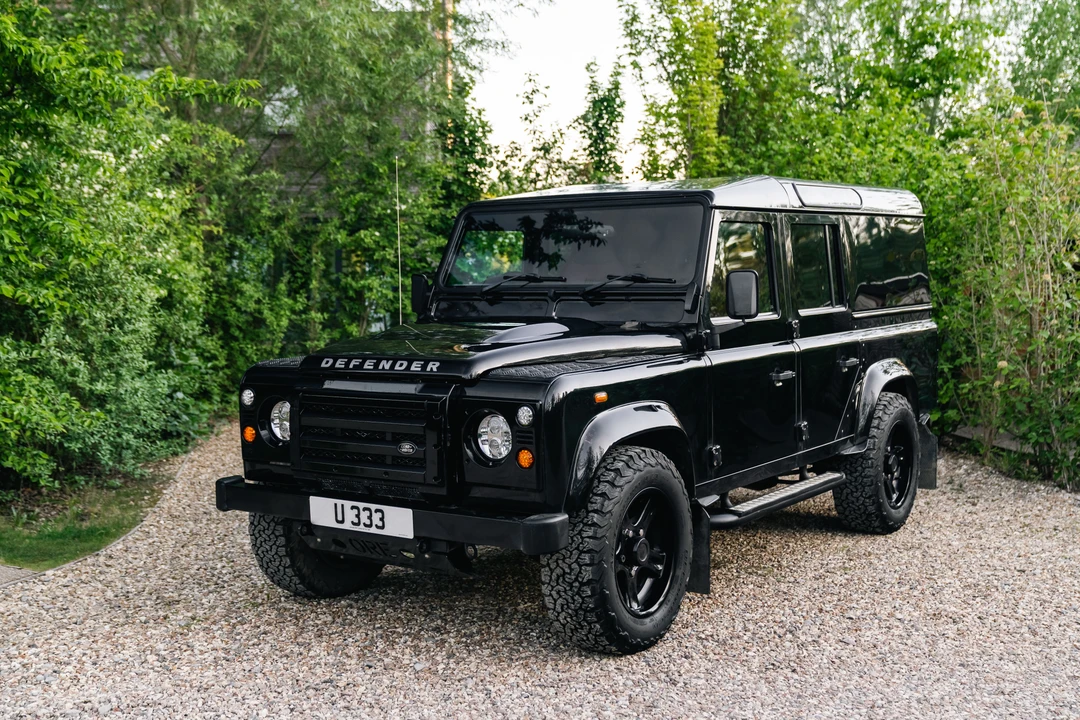 2015 Land Rover Defender 110 - Image 12 of 31