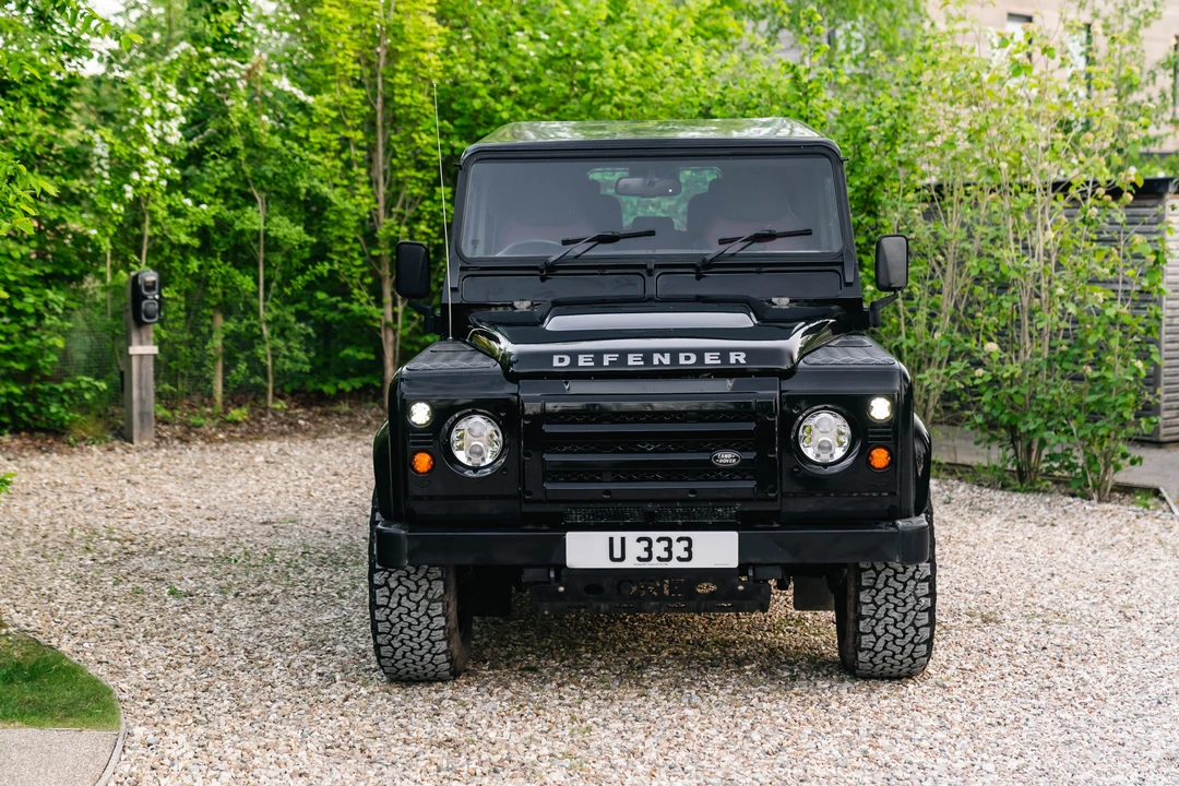2015 Land Rover Defender 110 - Image 9 of 31