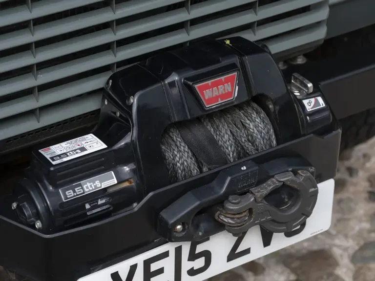 2015 Land Rover Defender 110 - Image 28 of 31