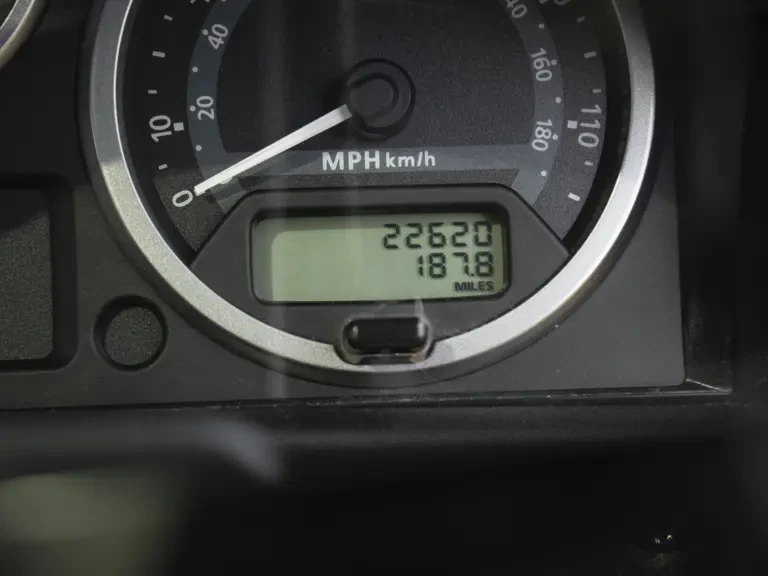 2015 Land Rover Defender 110 - Image 14 of 31