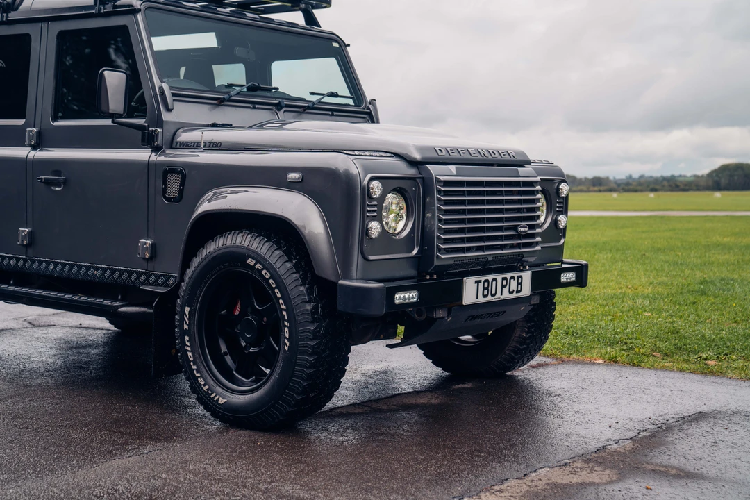 2015 Land Rover Defender 110 - Image 26 of 31