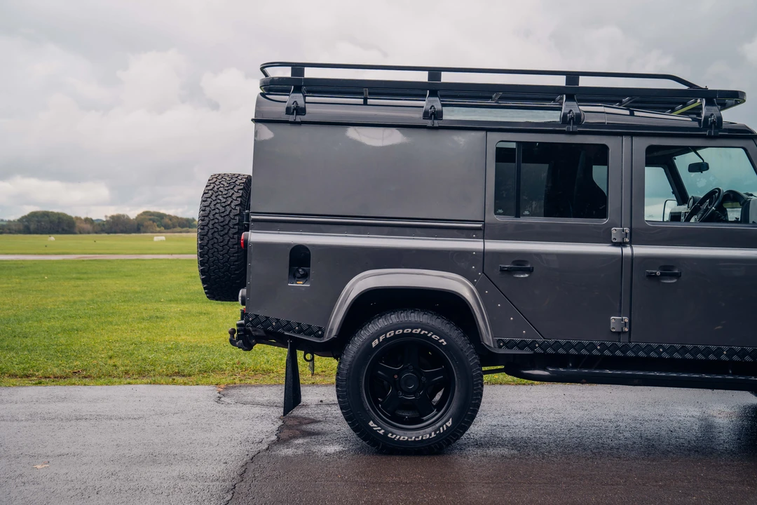 2015 Land Rover Defender 110 - Image 28 of 31