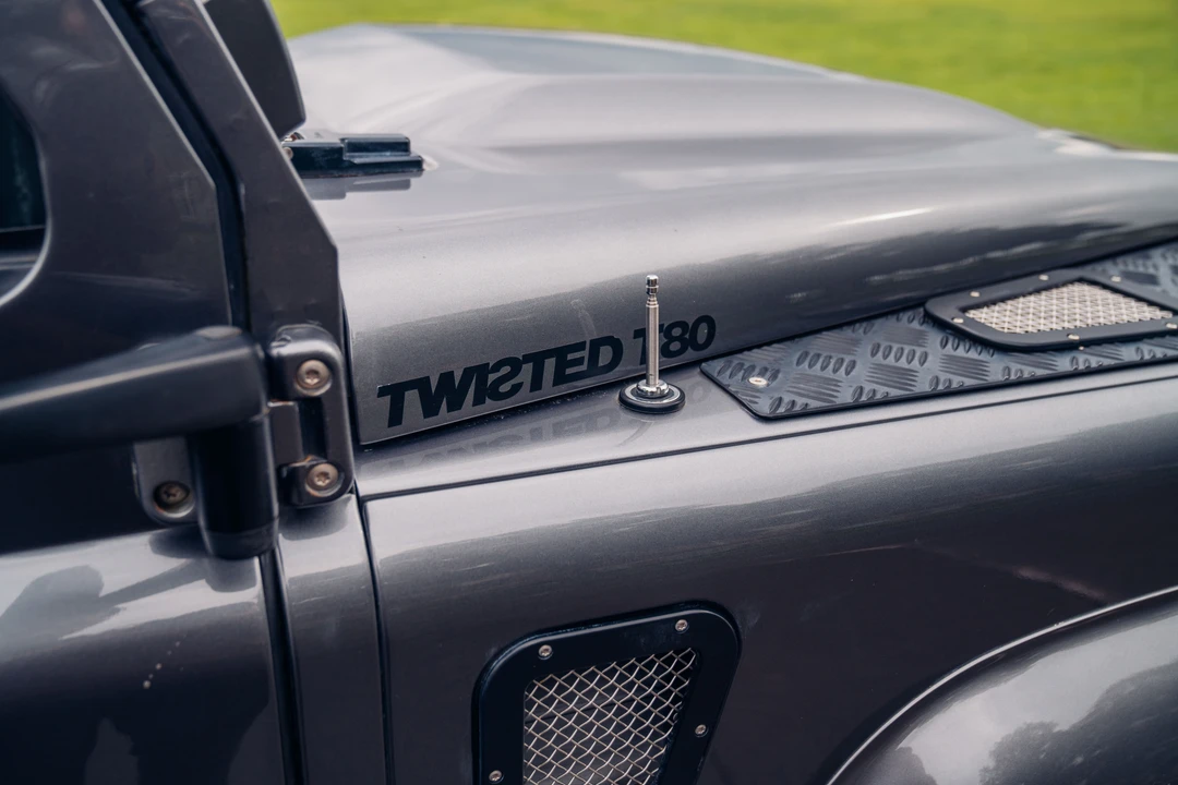 2015 Land Rover Defender 110 - Image 31 of 31