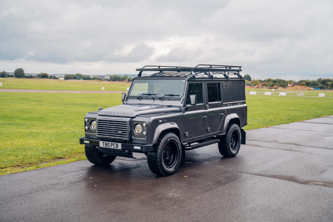 2015 Land Rover Defender 110 - Image 21 of 31