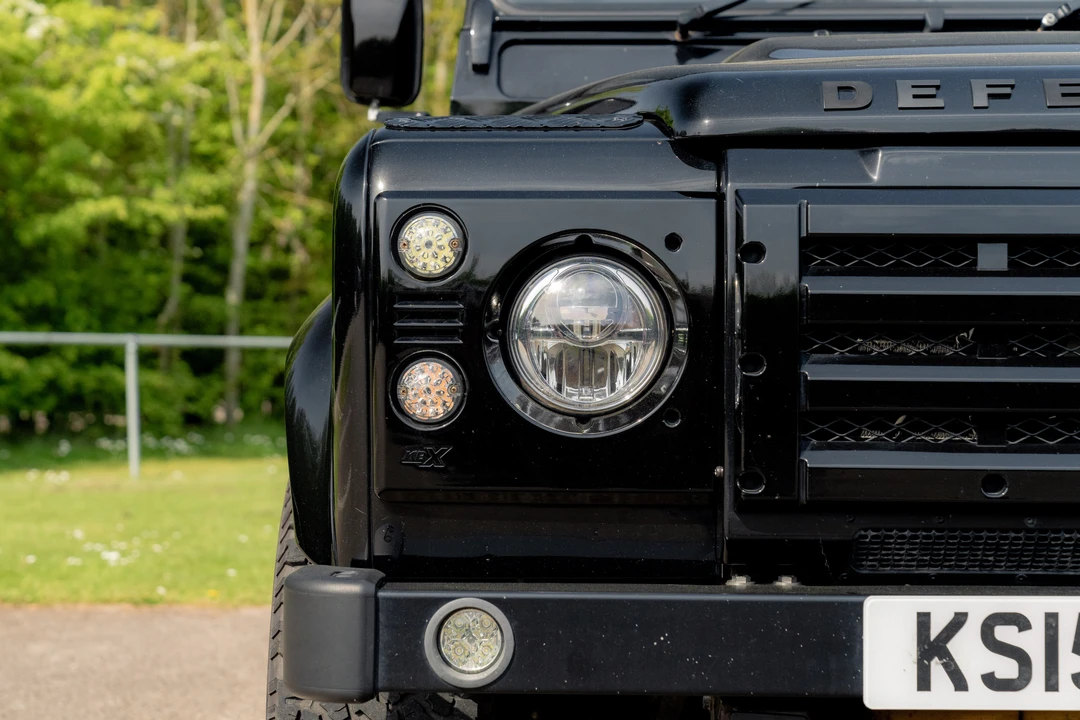 2015 Land Rover Defender 110 - Image 20 of 31