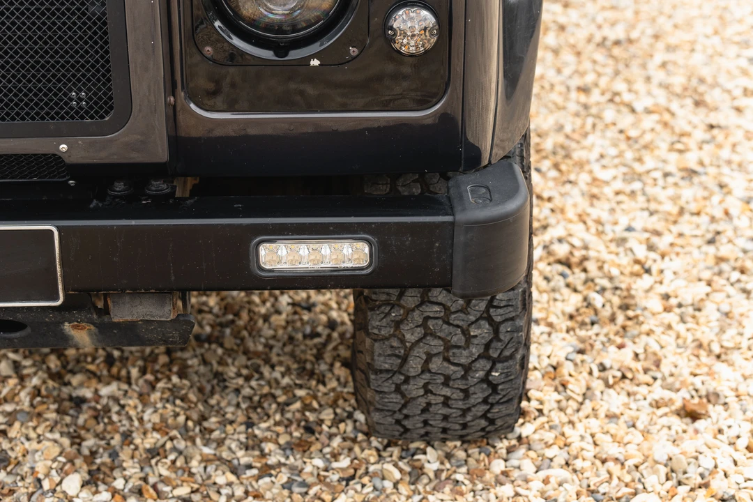 2015 Land Rover Defender 110 - Image 14 of 31