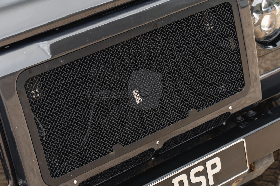 2015 Land Rover Defender 110 - Image 17 of 31