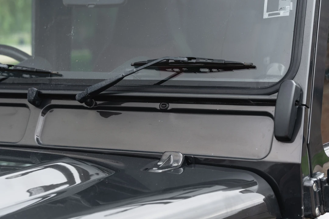 2015 Land Rover Defender 110 - Image 27 of 31