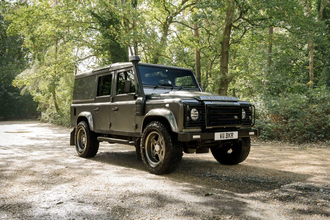 2013 Land Rover Defender 110 - Image 3 of 31