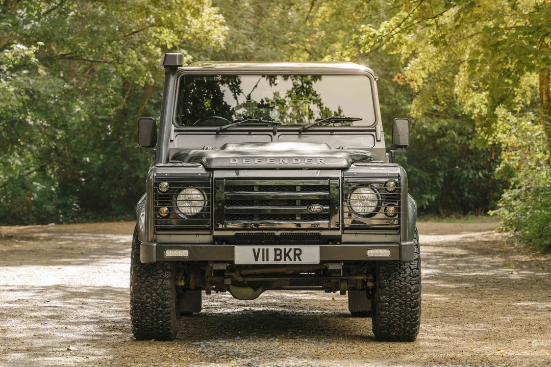 2013 Land Rover Defender 110 - Image 2 of 31