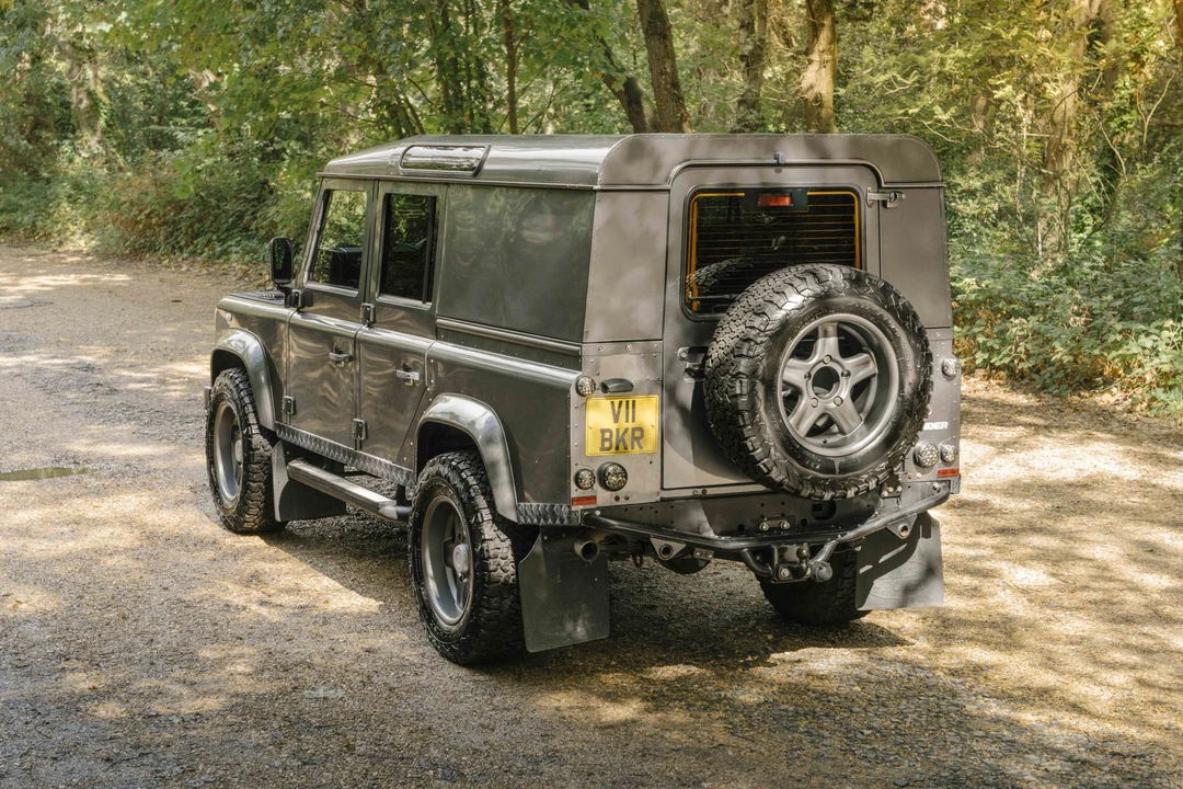 2013 Land Rover Defender 110 - Image 23 of 31