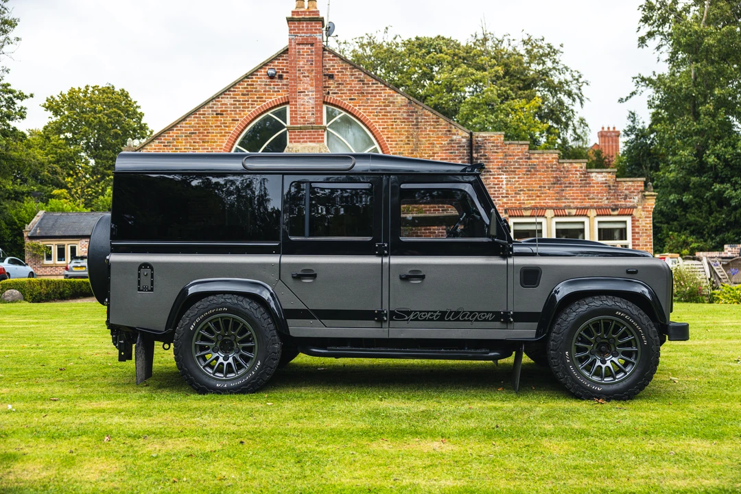 2015 Land Rover Defender 110 - Image 8 of 31