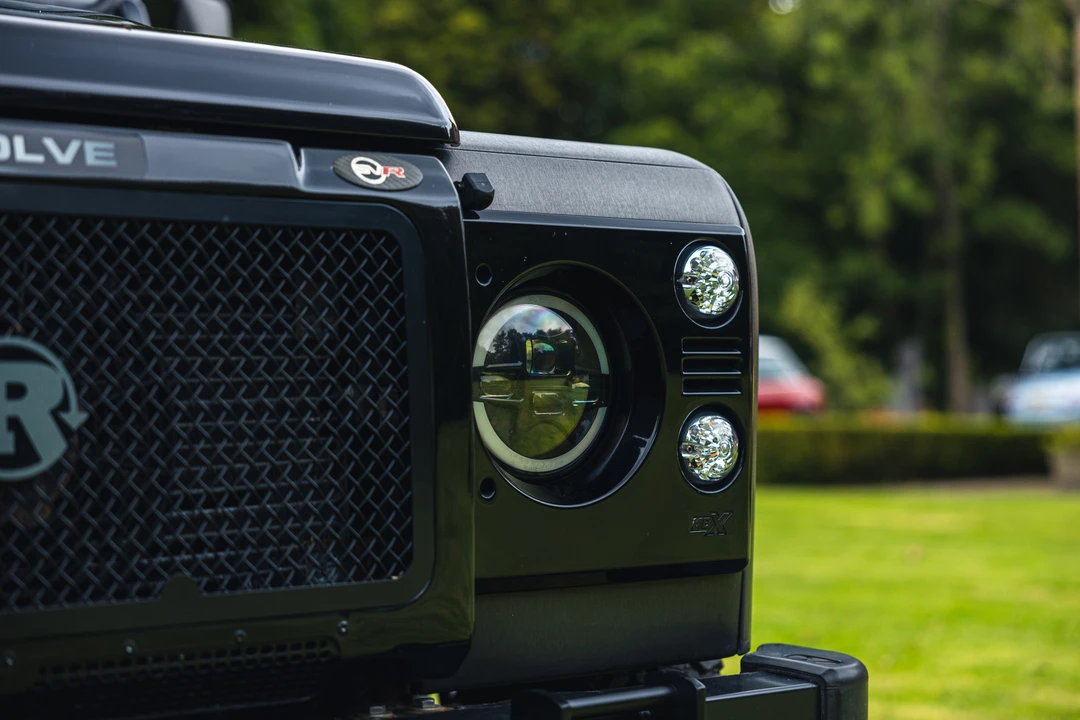 2015 Land Rover Defender 110 - Image 19 of 31