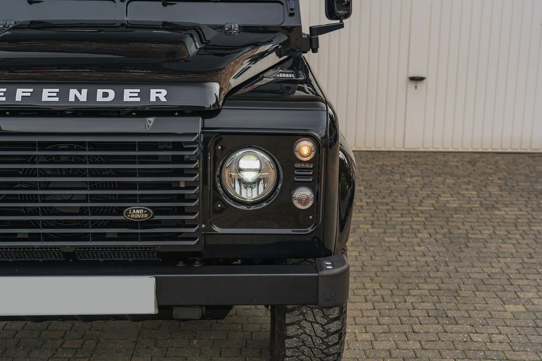 2015 Land Rover Defender 90 - Image 30 of 30