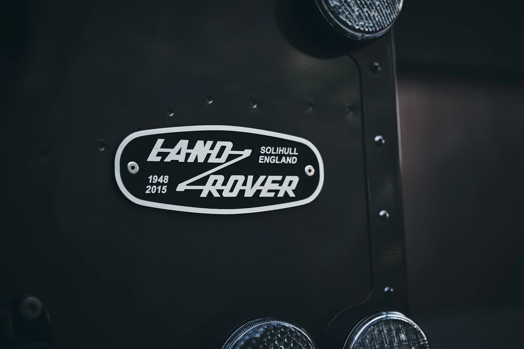 2015 Land Rover Defender 90 - Image 23 of 31