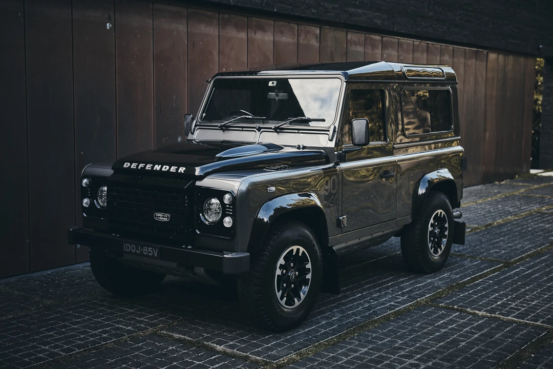 2015 Land Rover Defender 90 - Image 12 of 31