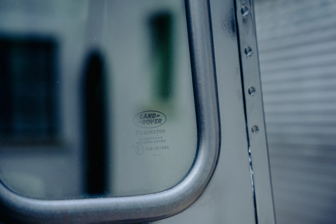 2015 Land Rover Defender 90 - Image 31 of 31