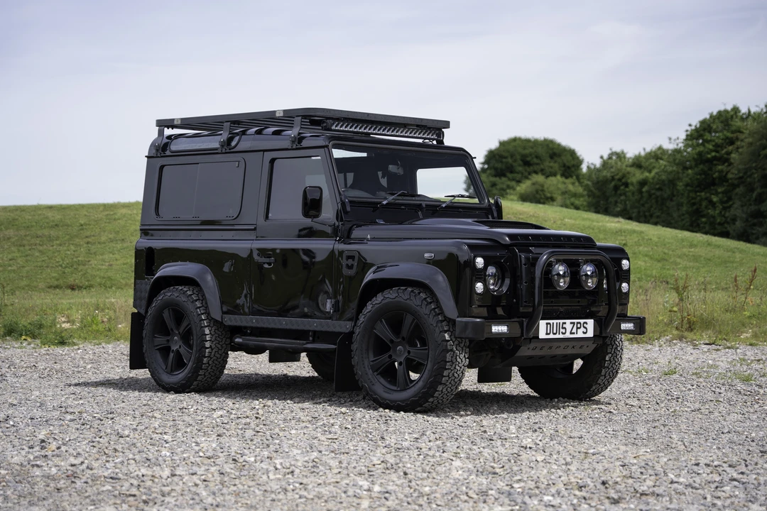 2015 Land Rover Defender 90 - Image 9 of 31