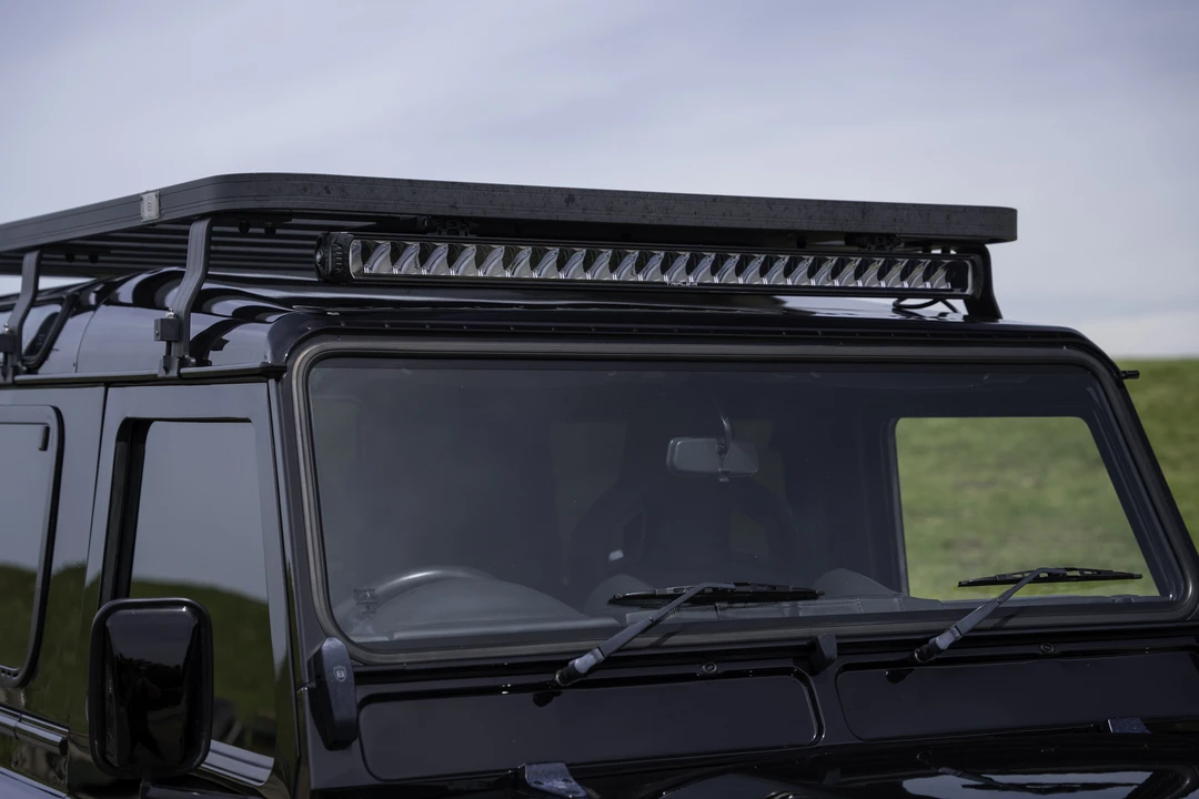 2015 Land Rover Defender 90 - Image 15 of 31